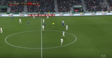 ICM 模型详解：为什么决赛桌的弃牌比跟注更值钱？（ICM 深度解析：为何决赛桌的弃牌往往比跟注更有价值？）