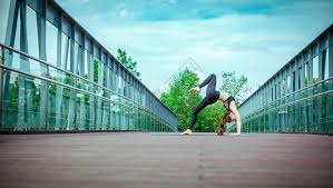 官方：中甲球队重庆铜梁龙签下前广州队后卫王文轩